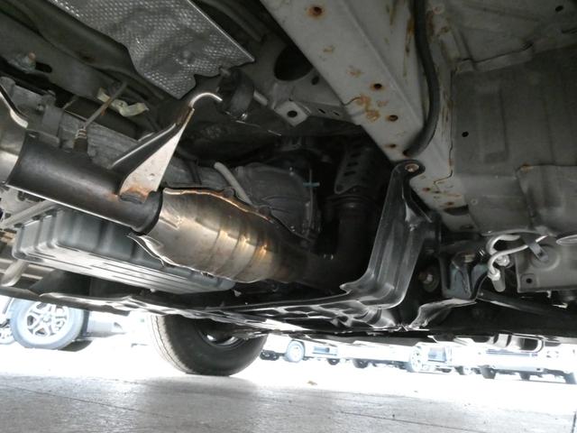 ハイエースワゴン トイファクトリー　ザラ　キャンピングカー　３ナンバー　ツインサブバッテリー　外部充電　マックスファン　エバスＦＦヒーター　フリップダウンモニター　前後コーナーセンサー　社外ショック　１０人乗車３人就寝　ガソリン２ＷＤ（70枚目）