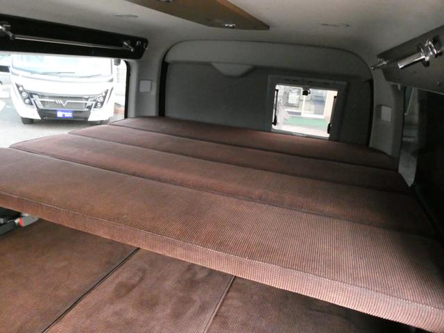 ハイエースワゴン トイファクトリー　ザラ　キャンピングカー　３ナンバー　ツインサブバッテリー　外部充電　マックスファン　エバスＦＦヒーター　フリップダウンモニター　前後コーナーセンサー　社外ショック　１０人乗車３人就寝　ガソリン２ＷＤ（76枚目）