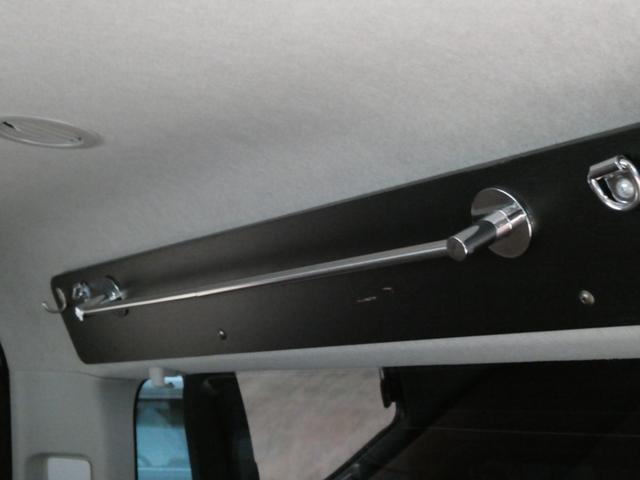 ハイエースワゴン トイファクトリー　ザラ　キャンピングカー　３ナンバー　ツインサブバッテリー　外部充電　マックスファン　エバスＦＦヒーター　フリップダウンモニター　前後コーナーセンサー　社外ショック　１０人乗車３人就寝　ガソリン２ＷＤ（80枚目）