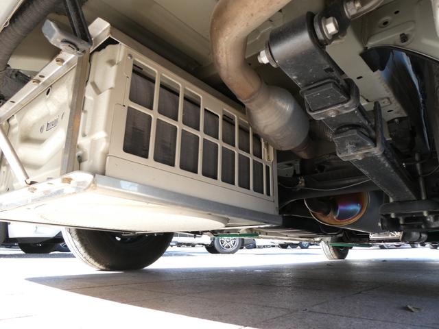 ハイエースバン トイファクトリー　アルコーバグランデ　キャンピングカー　８ナンバー　ツインサブバッテリー　家庭用エアコン　１５００Ｗインバーター　走行充電　外部充電　ソーラーパネル　マックスファン　カセットトイレ　エバスＦＦヒーター　電子レンジ　テレビ（25枚目）