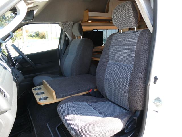 ハイエースバン トイファクトリー　アルコーバグランデ　キャンピングカー　８ナンバー　ツインサブバッテリー　家庭用エアコン　１５００Ｗインバーター　走行充電　外部充電　ソーラーパネル　マックスファン　カセットトイレ　エバスＦＦヒーター　電子レンジ　テレビ（49枚目）