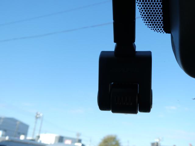 ハイエースバン トイファクトリー　アルコーバグランデ　キャンピングカー　８ナンバー　ツインサブバッテリー　家庭用エアコン　１５００Ｗインバーター　走行充電　外部充電　ソーラーパネル　マックスファン　カセットトイレ　エバスＦＦヒーター　電子レンジ　テレビ（62枚目）