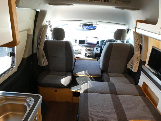 ハイエースバン トイファクトリー　アルコーバグランデ　キャンピングカー　８ナンバー　ツインサブバッテリー　家庭用エアコン　１５００Ｗインバーター　走行充電　外部充電　ソーラーパネル　マックスファン　カセットトイレ　エバスＦＦヒーター　電子レンジ　テレビ（78枚目）