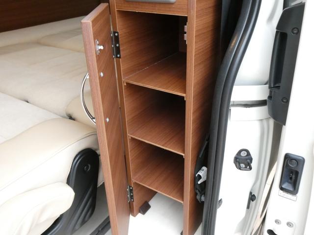 ハイエースバン ＲＶランド　ランドワゴンロゼ　キャンピングカー　８ナンバー　ツインサブバッテリー　１５００Ｗインバーター　走行充電　外部充電　シンク　フリップダウンモニター　リアクーラー　リアヒーター　ＵＩショック・スタビ　８人乗車４人就寝（18枚目）