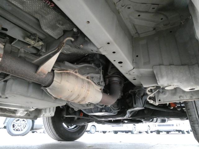 ハイエースバン ＲＶランド　ランドワゴンロゼ　キャンピングカー　８ナンバー　ツインサブバッテリー　１５００Ｗインバーター　走行充電　外部充電　シンク　フリップダウンモニター　リアクーラー　リアヒーター　ＵＩショック・スタビ　８人乗車４人就寝（30枚目）