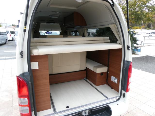 ハイエースバン ＲＶランド　ランドワゴンロゼ　キャンピングカー　８ナンバー　ツインサブバッテリー　１５００Ｗインバーター　走行充電　外部充電　シンク　フリップダウンモニター　リアクーラー　リアヒーター　ＵＩショック・スタビ　８人乗車４人就寝（53枚目）