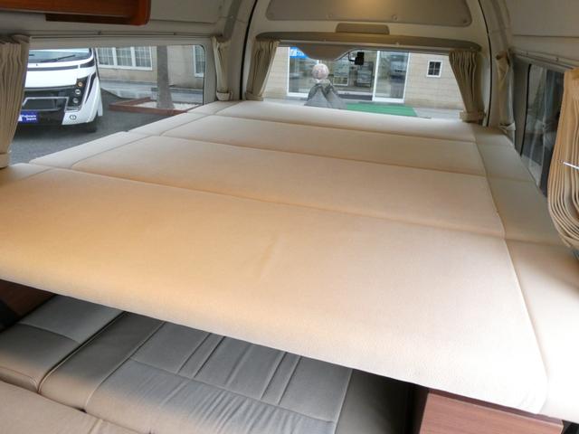 ハイエースバン ＲＶランド　ランドワゴンロゼ　キャンピングカー　８ナンバー　ツインサブバッテリー　１５００Ｗインバーター　走行充電　外部充電　シンク　フリップダウンモニター　リアクーラー　リアヒーター　ＵＩショック・スタビ　８人乗車４人就寝（71枚目）