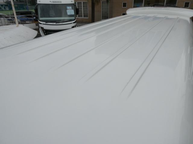 ハイエースバン ＲＶランド　ランドワゴンロゼ　キャンピングカー　８ナンバー　ツインサブバッテリー　１５００Ｗインバーター　走行充電　外部充電　シンク　フリップダウンモニター　リアクーラー　リアヒーター　ＵＩショック・スタビ　８人乗車４人就寝（75枚目）