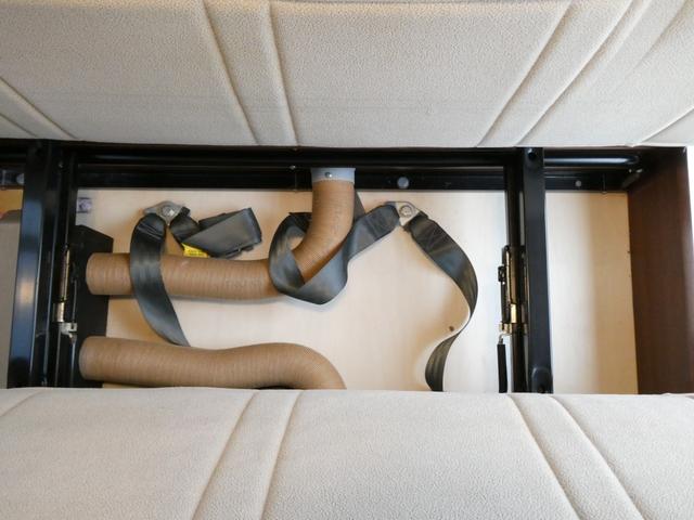 ハイエースバン ＲＶランド　ランドワゴンロゼ　キャンピングカー　８ナンバー　ツインサブバッテリー　１５００Ｗインバーター　走行充電　外部充電　シンク　フリップダウンモニター　リアクーラー　リアヒーター　ＵＩショック・スタビ　８人乗車４人就寝（77枚目）