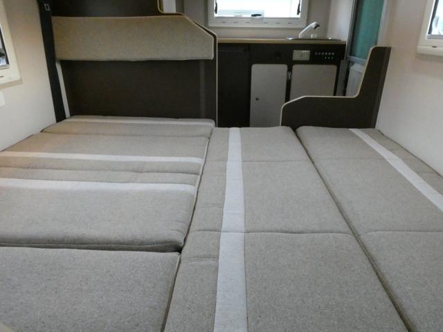 タウンエーストラック セキソーボディ　トム２３　キャンピングカー　８ナンバー　シングルサブバッテリー　べバストＦＦヒーター　走行充電　外部充電　ソーラーパネル　マックスファン　冷蔵庫　カセットトイレ　シンク　６人乗車５人就寝　ＳＤナビ　ＥＴＣ（5枚目）