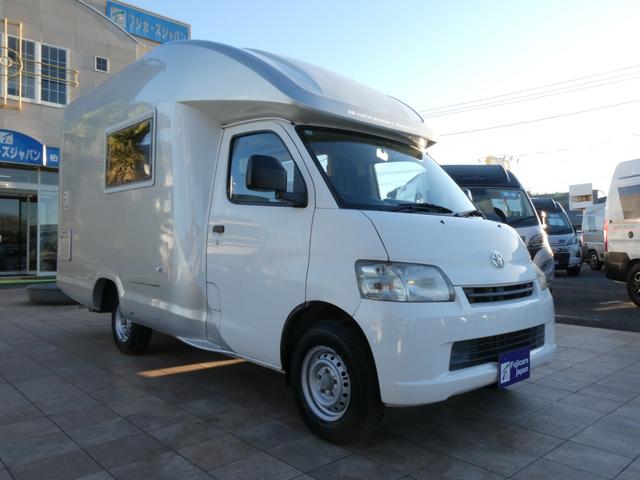 タウンエーストラック セキソーボディ　トム２３　キャンピングカー　８ナンバー　シングルサブバッテリー　べバストＦＦヒーター　走行充電　外部充電　ソーラーパネル　マックスファン　冷蔵庫　カセットトイレ　シンク　６人乗車５人就寝　ＳＤナビ　ＥＴＣ（31枚目）