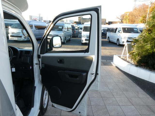 タウンエーストラック セキソーボディ　トム２３　キャンピングカー　８ナンバー　シングルサブバッテリー　べバストＦＦヒーター　走行充電　外部充電　ソーラーパネル　マックスファン　冷蔵庫　カセットトイレ　シンク　６人乗車５人就寝　ＳＤナビ　ＥＴＣ（59枚目）