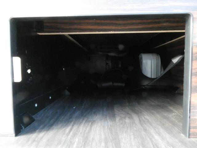 ハイエースワゴン 東和モータース ツェルトWG キャンピングカー 3ナンバー シングルサブバッテリー 走行充電 外部充電 フリップダウンモニター リアヒーター リアクーラー フロントモデリスタスポイラー 10人乗車3人就寝 メモリーナビ ETC(11枚目)