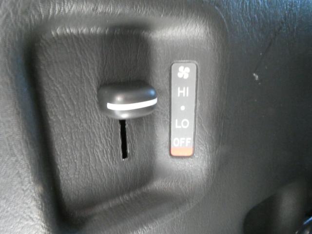 ハイエースワゴン 東和モータース ツェルトWG キャンピングカー 3ナンバー シングルサブバッテリー 走行充電 外部充電 フリップダウンモニター リアヒーター リアクーラー フロントモデリスタスポイラー 10人乗車3人就寝 メモリーナビ ETC(14枚目)