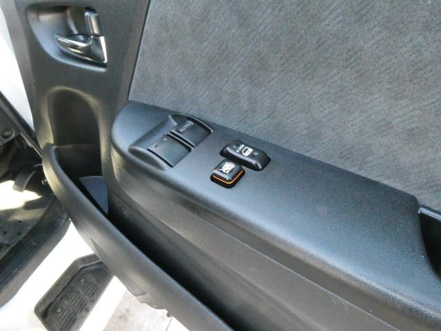 ハイエースワゴン 東和モータース ツェルトWG キャンピングカー 3ナンバー シングルサブバッテリー 走行充電 外部充電 フリップダウンモニター リアヒーター リアクーラー フロントモデリスタスポイラー 10人乗車3人就寝 メモリーナビ ETC(56枚目)