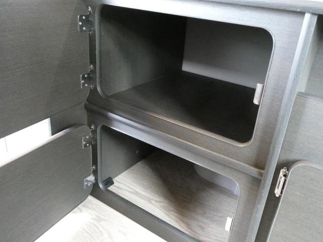 ハイエースバン ＦＯＣＳ　ディパーチャー　キャンピングカー　８ナンバー　ＦＦヒーター　ソーラーパネル　マックスファン　鉛バッテリー２個　１５００Ｗインバーター　走行充電器　外部充電器　フリップダウンモニター　リアヒーター　リアクーラー（29枚目）