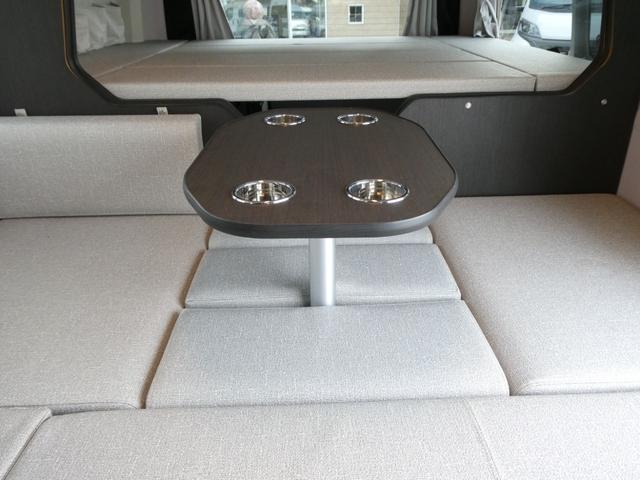 ハイエースバン ＦＯＣＳ　ディパーチャー　キャンピングカー　８ナンバー　ＦＦヒーター　ソーラーパネル　マックスファン　鉛バッテリー２個　１５００Ｗインバーター　走行充電器　外部充電器　フリップダウンモニター　リアヒーター　リアクーラー（39枚目）