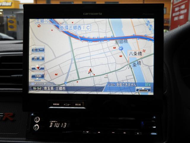 タイプR 車高調 レカロ HDDナビ ETC 社外ヘッドライト HID タイミングベルト交換済 コダワリの前期型EK9 規制前マフラーが装着できるのは前期だけ(26枚目)