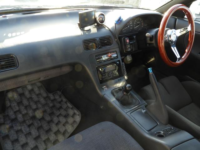 １８０ＳＸ タイプＩＩＩ　ロールバー　社外アルミホイール　社外車高調　ＤＥＦＩ追加メーター　フルバケットシート　エアコン装備　パワステ装備（13枚目）