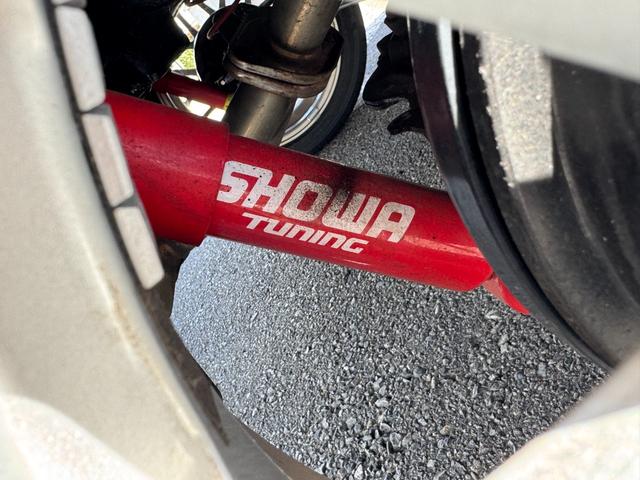 コペン アルティメットエディションＩＩ　ＦＵＪＩＴＳＵＢＯマフラー　ＨＫＳエアクリーナー　Ｄ－ＳＰＯＲＴＥＣＵ　ＳＨＯＷＡサス　純正ＭＯＭＯステアリング　ＭＯＭＯシフトノブ　ＢＢＳ１５インチＡＷ　シートヒーター　Ｐｉｖｏｔブースト計　ＥＴＣ（13枚目）
