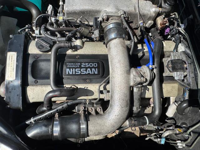 NISSAN SKYLINE GTS25T TYPE M