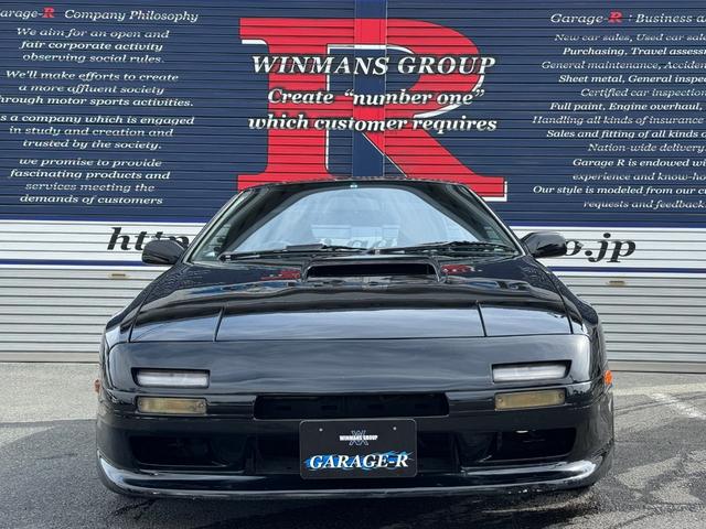 サバンナＲＸ－７ ＧＴ－Ｒ　ＦＵＪＩＴＳＵＢＯマフラー　ＢＬＩＴＺエアクリーナー　ＢＬＩＴＺブローオフバルブ　ＷＥＤＳ　ＳＰＯＲＴ１６インチＡＷ　社外フルバケットシート　社外ステアリング（5枚目）