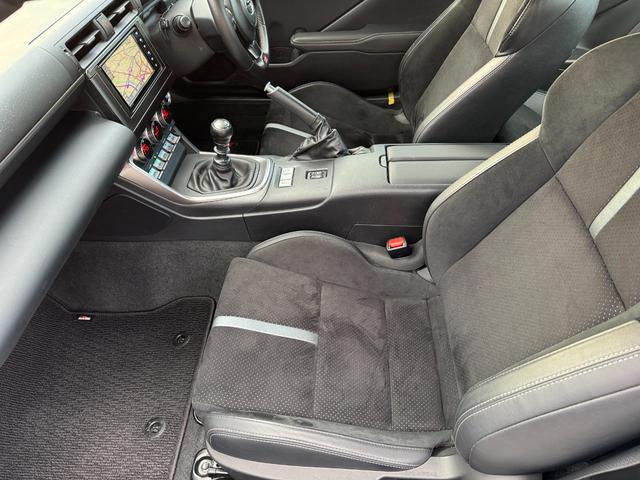 ＧＲ８６ ＲＺ　Ｒｏｓｓｏ　Ｍｏｄｅｌｌｏマフラー　　純正１８インチＡＷ　純正ナビ　バックモニター　ドライブレコーダー　ＥＴＣ　シートヒーター　クルーズコントロール機能（23枚目）