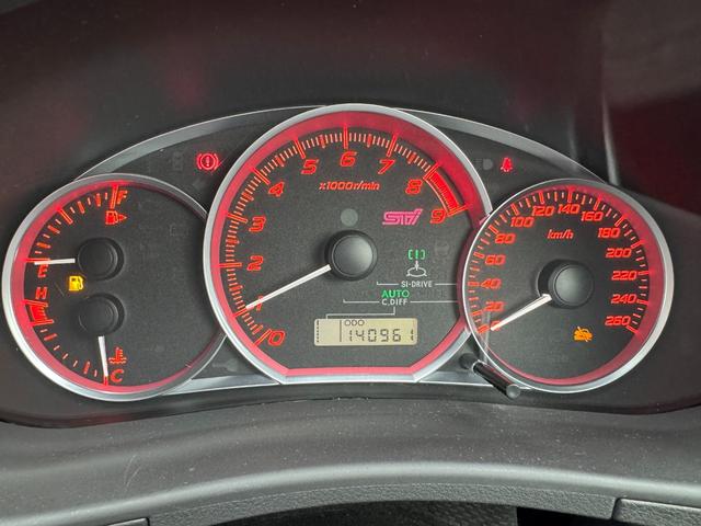 インプレッサ ＷＲＸ　ＳＴｉ　スペックＣ　ＴＥＩＮ車高調　フジツボマフラー　純正ＳＴＩ１８インチＡＷ　純正ＳＴＩフロントバンパー　純正リアウイング　タイミングベルト交換歴有（28枚目）