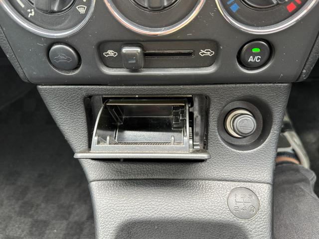 コペン アクティブトップ　直列４気筒ＤＯＨＣ１６バルブ　ＤＣＥＮＩＴ１５インチＡＷ　純正モモステ　純正マフラー　Ｃａｒｒｏｚｚｅｒｉａオーディオ　シートヒーター（32枚目）