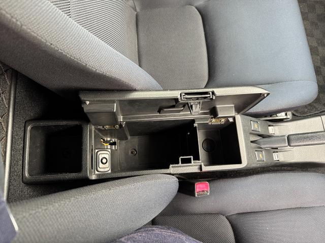 コペン アクティブトップ　直列４気筒ＤＯＨＣ１６バルブ　ＤＣＥＮＩＴ１５インチＡＷ　純正モモステ　純正マフラー　Ｃａｒｒｏｚｚｅｒｉａオーディオ　シートヒーター（37枚目）