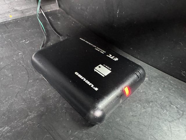 コペン アクティブトップ　直列４気筒ＤＯＨＣ１６バルブ　ＤＣＥＮＩＴ１５インチＡＷ　純正モモステ　純正マフラー　Ｃａｒｒｏｚｚｅｒｉａオーディオ　シートヒーター（39枚目）