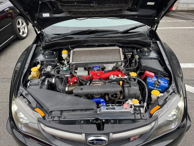 インプレッサ ＷＲＸ　ＳＴｉ　スペックＣ　純正ＳＴＩ１８インチＡＷ　ＮＡＲＤＩステアリング　柿本マフラー　Ｄｅｆｉ追加メーター　ワークスベルクイックリリース　ケンウッドナビ　ＥＴＣ（3枚目）
