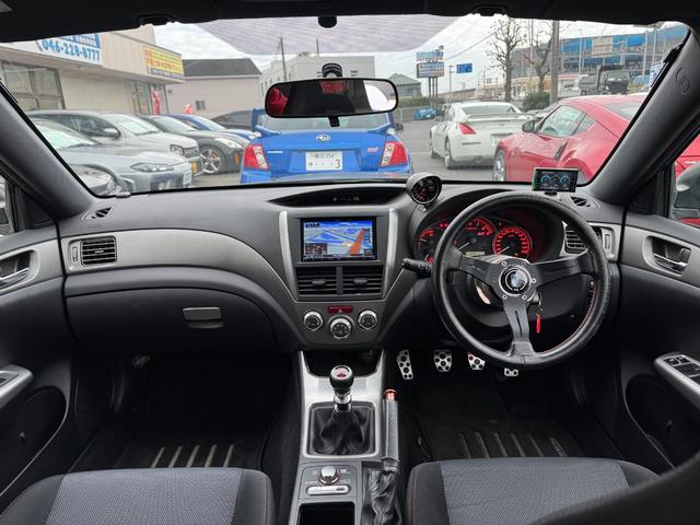 インプレッサ ＷＲＸ　ＳＴｉ　スペックＣ　純正ＳＴＩ１８インチＡＷ　ＮＡＲＤＩステアリング　柿本マフラー　Ｄｅｆｉ追加メーター　ワークスベルクイックリリース　ケンウッドナビ　ＥＴＣ（16枚目）