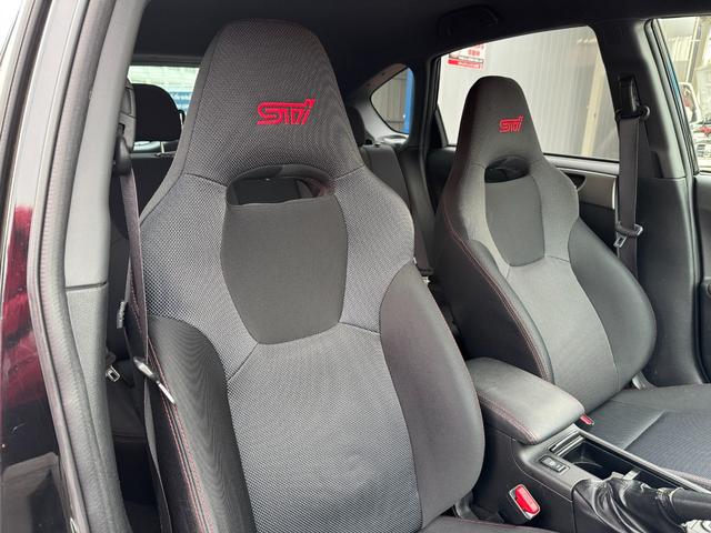 インプレッサ ＷＲＸ　ＳＴｉ　スペックＣ　純正ＳＴＩ１８インチＡＷ　ＮＡＲＤＩステアリング　柿本マフラー　Ｄｅｆｉ追加メーター　ワークスベルクイックリリース　ケンウッドナビ　ＥＴＣ（18枚目）
