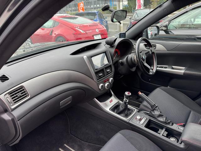 インプレッサ ＷＲＸ　ＳＴｉ　スペックＣ　純正ＳＴＩ１８インチＡＷ　ＮＡＲＤＩステアリング　柿本マフラー　Ｄｅｆｉ追加メーター　ワークスベルクイックリリース　ケンウッドナビ　ＥＴＣ（20枚目）