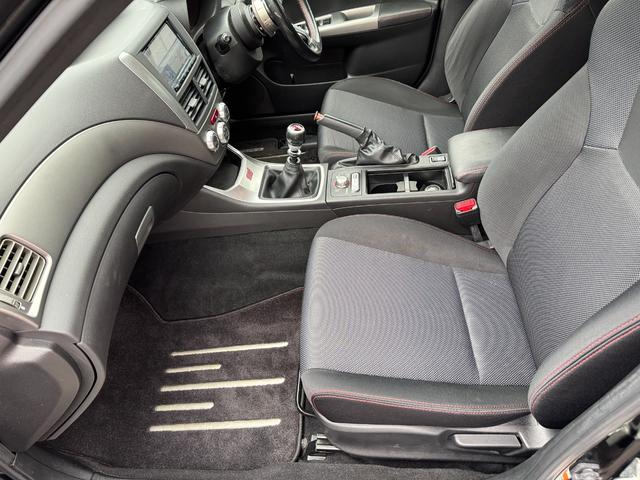 インプレッサ ＷＲＸ　ＳＴｉ　スペックＣ　純正ＳＴＩ１８インチＡＷ　ＮＡＲＤＩステアリング　柿本マフラー　Ｄｅｆｉ追加メーター　ワークスベルクイックリリース　ケンウッドナビ　ＥＴＣ（22枚目）