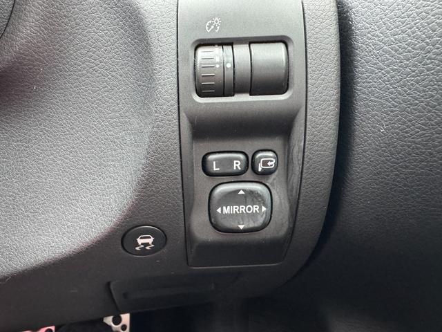 インプレッサ ＷＲＸ　ＳＴｉ　スペックＣ　純正ＳＴＩ１８インチＡＷ　ＮＡＲＤＩステアリング　柿本マフラー　Ｄｅｆｉ追加メーター　ワークスベルクイックリリース　ケンウッドナビ　ＥＴＣ（26枚目）