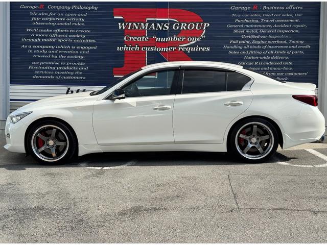 スカイライン ４００Ｒ　３リッター　Ｖ６ツインターボエンジン　ＡＤＶＡＮ　Ｒａｃｉｎｇ　ＧＴ　１９インチＡＷ　ＨＫＳスポーツマフラー　ＢＯＳＥサウンドシステム　純正サスペンション　ＥＴＣ　ドラレコ（8枚目）