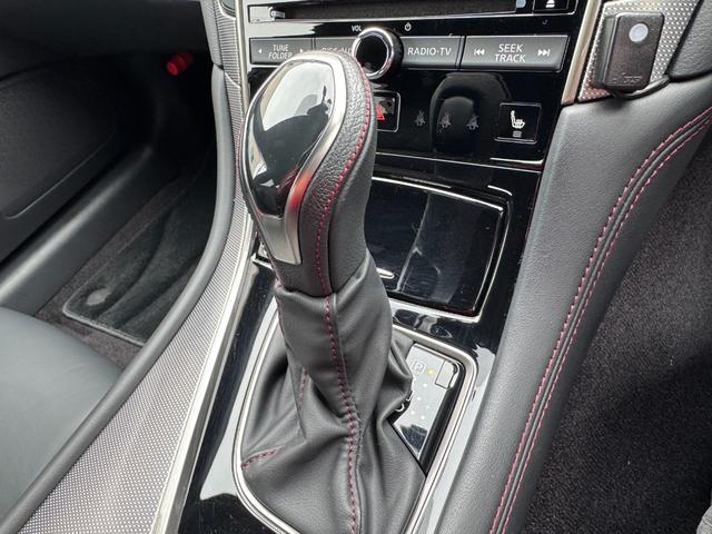 スカイライン ４００Ｒ　３リッター　Ｖ６ツインターボエンジン　ＡＤＶＡＮ　Ｒａｃｉｎｇ　ＧＴ　１９インチＡＷ　ＨＫＳスポーツマフラー　ＢＯＳＥサウンドシステム　純正サスペンション　ＥＴＣ　ドラレコ（33枚目）