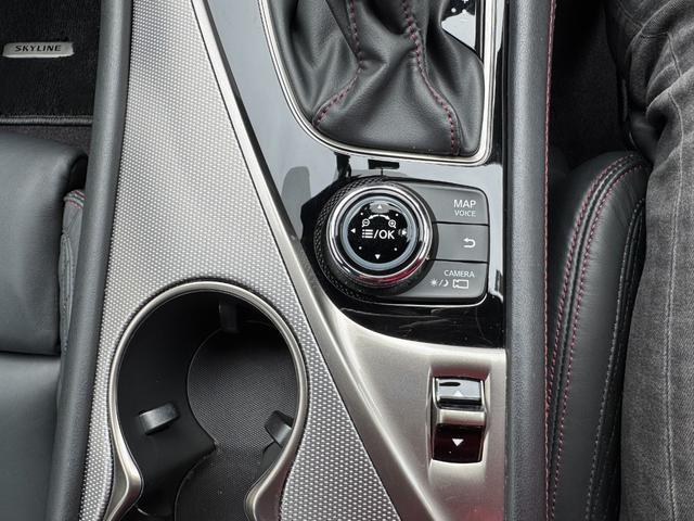 スカイライン ４００Ｒ　３リッター　Ｖ６ツインターボエンジン　ＡＤＶＡＮ　Ｒａｃｉｎｇ　ＧＴ　１９インチＡＷ　ＨＫＳスポーツマフラー　ＢＯＳＥサウンドシステム　純正サスペンション　ＥＴＣ　ドラレコ（34枚目）