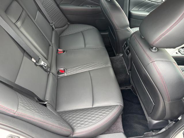 スカイライン ４００Ｒ　３リッター　Ｖ６ツインターボエンジン　ＡＤＶＡＮ　Ｒａｃｉｎｇ　ＧＴ　１９インチＡＷ　ＨＫＳスポーツマフラー　ＢＯＳＥサウンドシステム　純正サスペンション　ＥＴＣ　ドラレコ（41枚目）