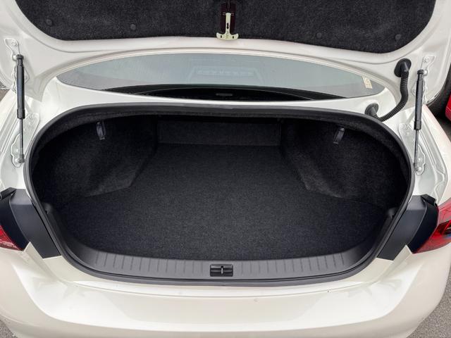 スカイライン ４００Ｒ　３リッター　Ｖ６ツインターボエンジン　ＡＤＶＡＮ　Ｒａｃｉｎｇ　ＧＴ　１９インチＡＷ　ＨＫＳスポーツマフラー　ＢＯＳＥサウンドシステム　純正サスペンション　ＥＴＣ　ドラレコ（46枚目）