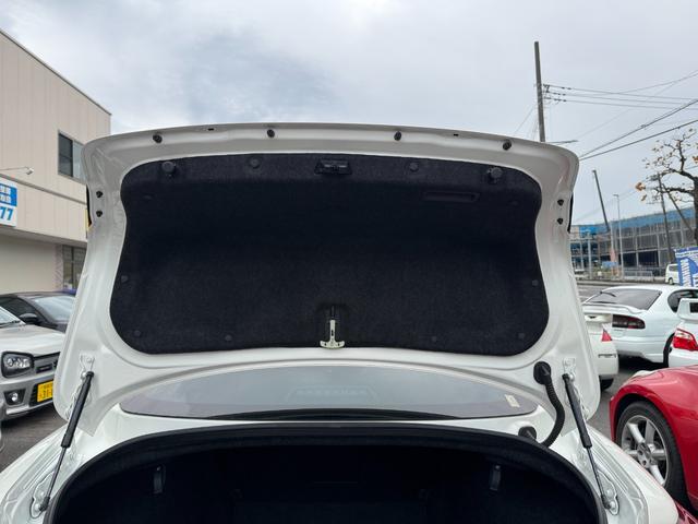 スカイライン ４００Ｒ　３リッター　Ｖ６ツインターボエンジン　ＡＤＶＡＮ　Ｒａｃｉｎｇ　ＧＴ　１９インチＡＷ　ＨＫＳスポーツマフラー　ＢＯＳＥサウンドシステム　純正サスペンション　ＥＴＣ　ドラレコ（47枚目）