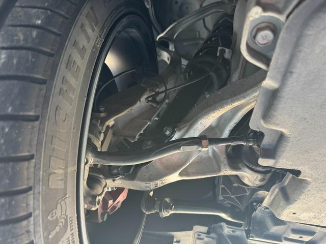 スカイライン ４００Ｒ　３リッター　Ｖ６ツインターボエンジン　ＡＤＶＡＮ　Ｒａｃｉｎｇ　ＧＴ　１９インチＡＷ　ＨＫＳスポーツマフラー　ＢＯＳＥサウンドシステム　純正サスペンション　ＥＴＣ　ドラレコ（57枚目）