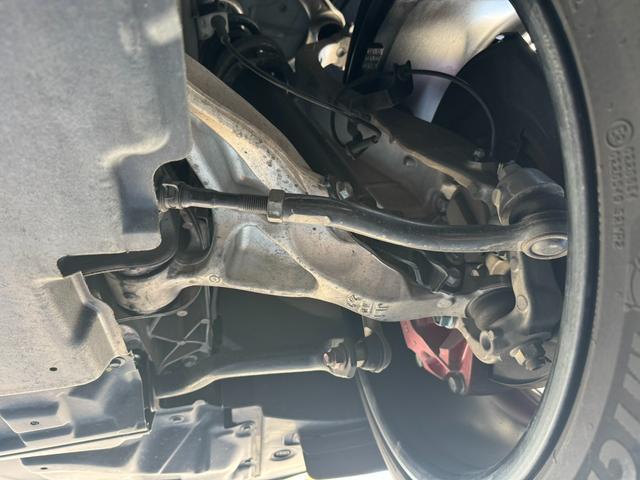 スカイライン ４００Ｒ　３リッター　Ｖ６ツインターボエンジン　ＡＤＶＡＮ　Ｒａｃｉｎｇ　ＧＴ　１９インチＡＷ　ＨＫＳスポーツマフラー　ＢＯＳＥサウンドシステム　純正サスペンション　ＥＴＣ　ドラレコ（58枚目）