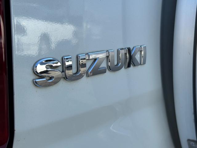 ジムニー ランドベンチャー　直列３気筒ＤＯＨＣインタークーラーターボエンジン　１６インチアルミホイール　純正マフラー　革シート　シートヒーター　ＥＴＣ　ドラレコ（13枚目）