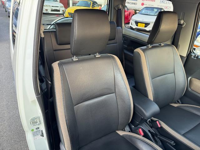 ジムニー ランドベンチャー　直列３気筒ＤＯＨＣインタークーラーターボエンジン　１６インチアルミホイール　純正マフラー　革シート　シートヒーター　ＥＴＣ　ドラレコ（21枚目）