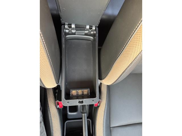 ジムニー ランドベンチャー　直列３気筒ＤＯＨＣインタークーラーターボエンジン　１６インチアルミホイール　純正マフラー　革シート　シートヒーター　ＥＴＣ　ドラレコ（39枚目）