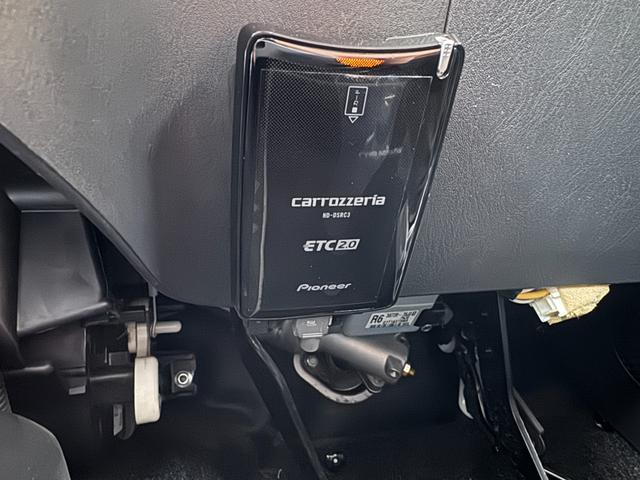 ジムニー ランドベンチャー　直列３気筒ＤＯＨＣインタークーラーターボエンジン　１６インチアルミホイール　純正マフラー　革シート　シートヒーター　ＥＴＣ　ドラレコ（41枚目）