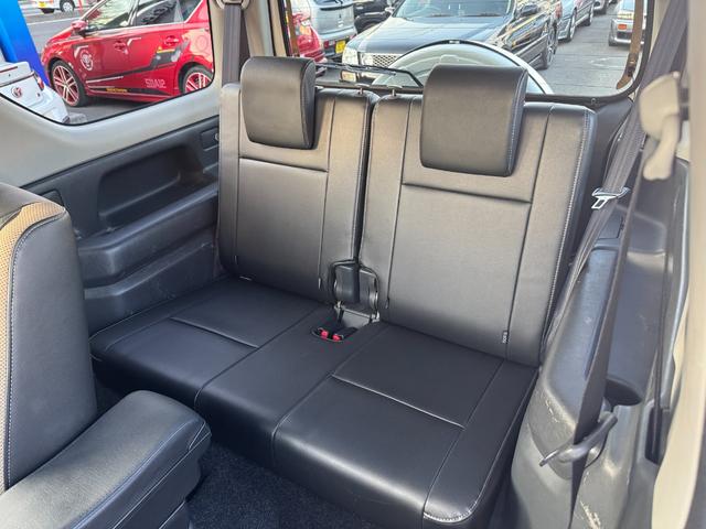 ジムニー ランドベンチャー　直列３気筒ＤＯＨＣインタークーラーターボエンジン　１６インチアルミホイール　純正マフラー　革シート　シートヒーター　ＥＴＣ　ドラレコ（45枚目）